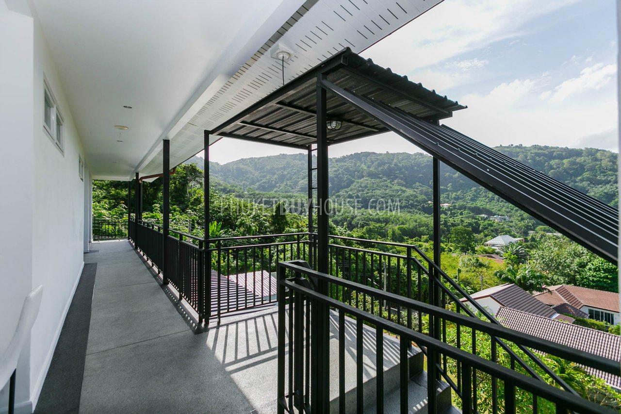 CHA5811: Luxury Eight Bedroom Villa in Chalong. Photo #29