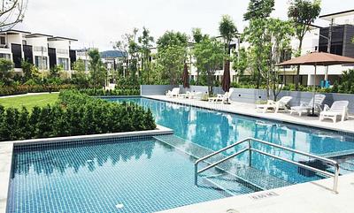 BAN5814: Fantastic Three-Storey House in Laguna. Photo #10
