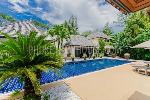 LAY5819: Luxury Five Bedroom Villa in walking distance from the Layan Beach. Photo #4
