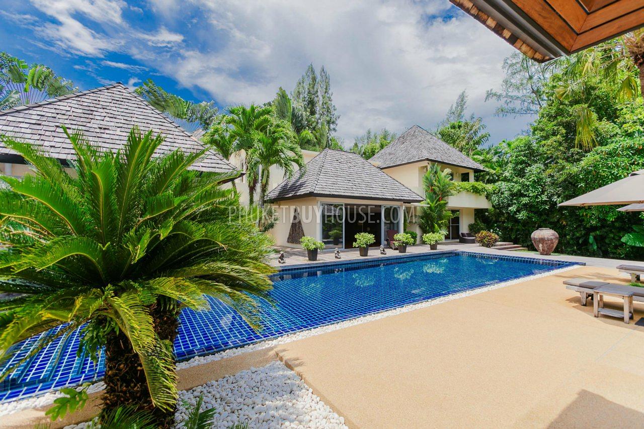 LAY5819: Luxury Five Bedroom Villa in walking distance from the Layan Beach. Photo #4