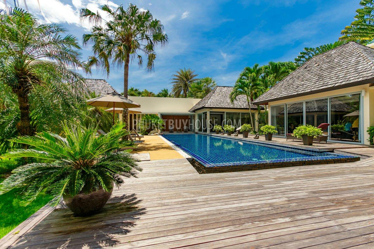 LAY5819: Luxury Five Bedroom Villa in walking distance from the Layan Beach. Photo #5