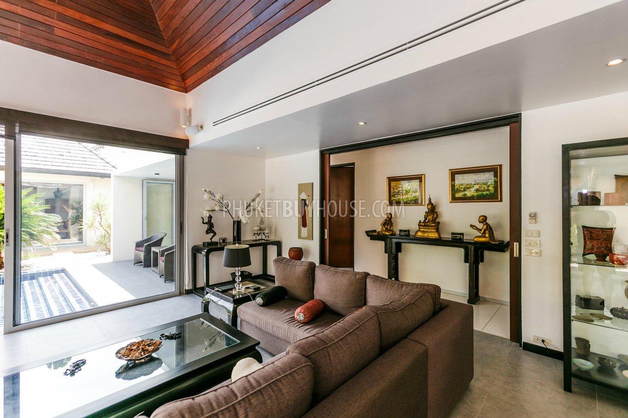 LAY5819: Luxury Five Bedroom Villa in walking distance from the Layan Beach. Photo #11