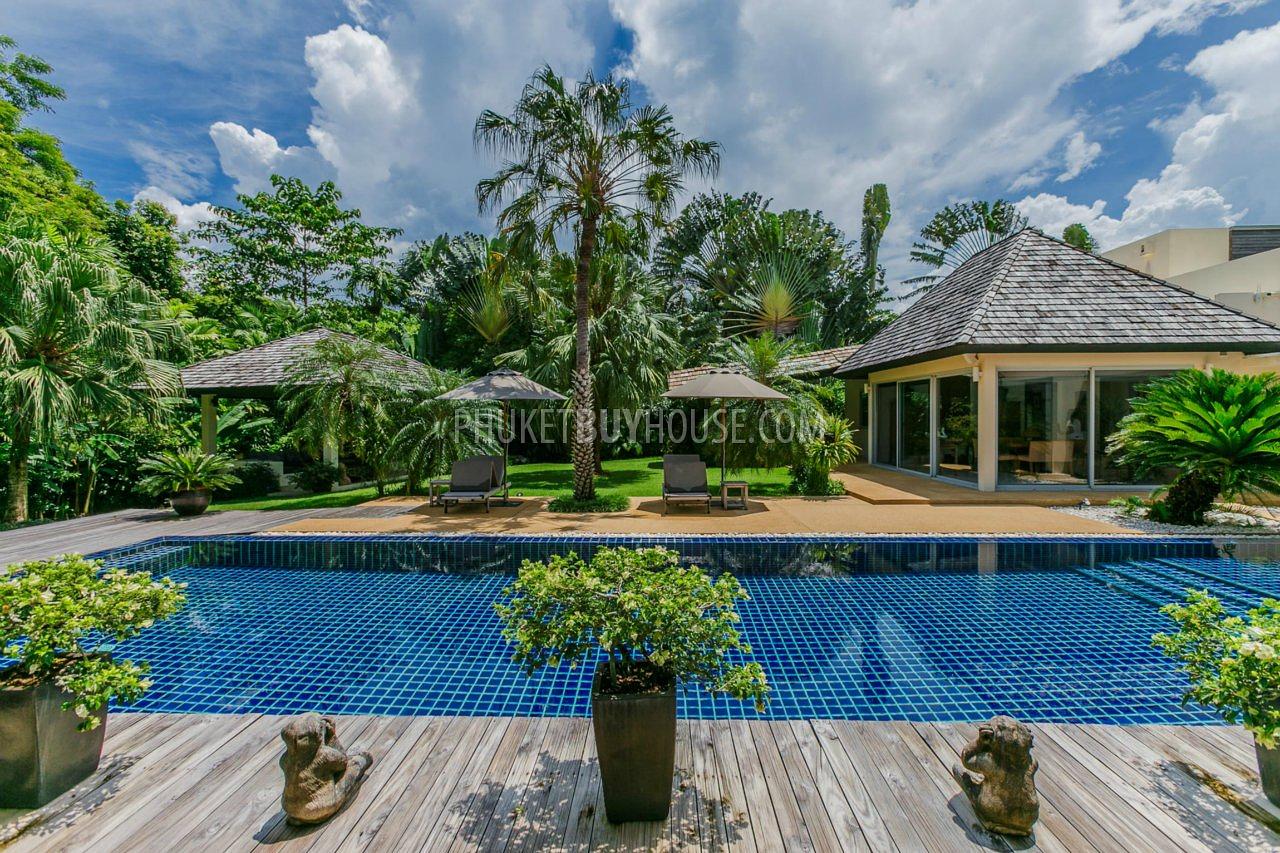 LAY5819: Luxury Five Bedroom Villa in walking distance from the Layan Beach. Photo #15