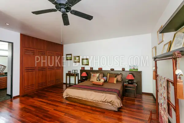 LAY5819: Luxury Five Bedroom Villa in walking distance from the Layan Beach. Photo #16