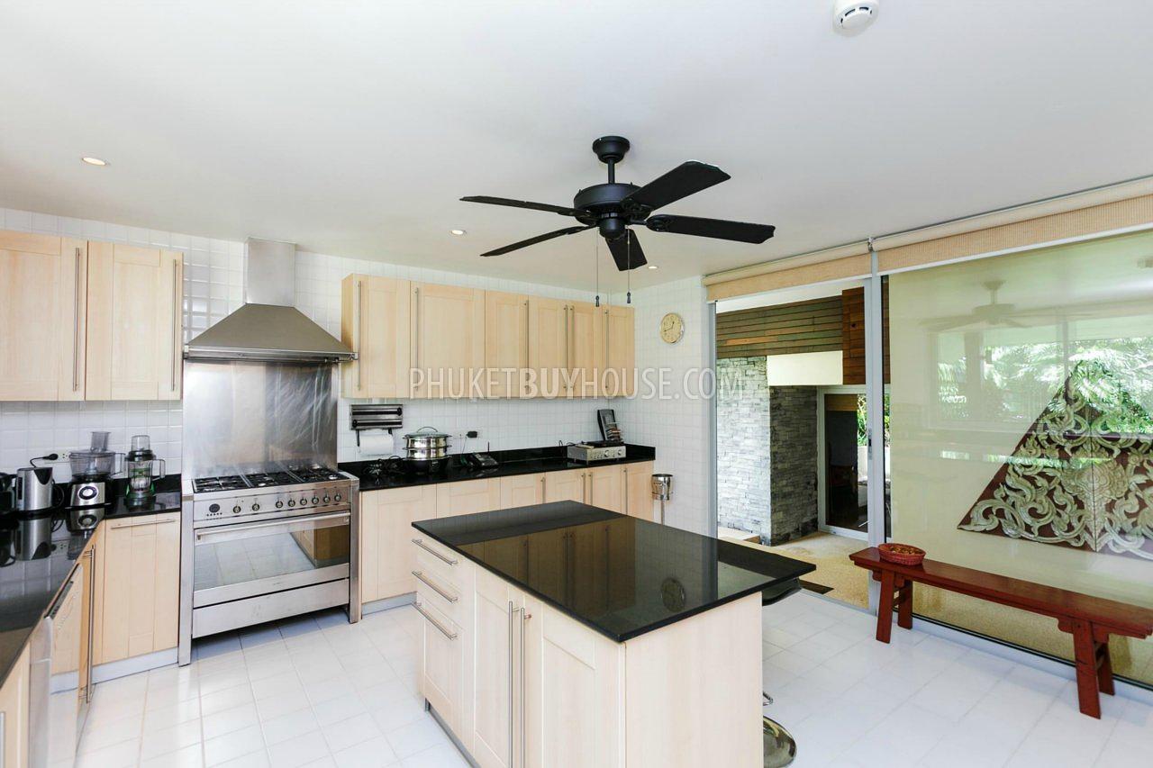 LAY5819: Luxury Five Bedroom Villa in walking distance from the Layan Beach. Photo #35