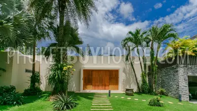 LAY5819: Luxury Five Bedroom Villa in walking distance from the Layan Beach. Photo #40