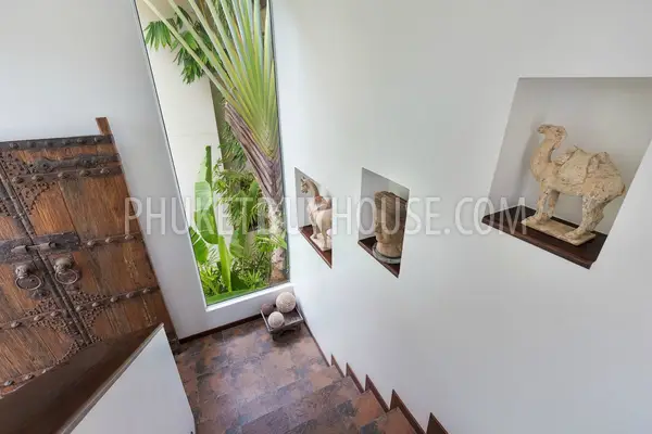 LAY5819: Luxury Five Bedroom Villa in walking distance from the Layan Beach. Photo #64
