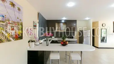 BAN5870: 3 Bedrooms Pool Villa in BangTao. Fotoğraf #3