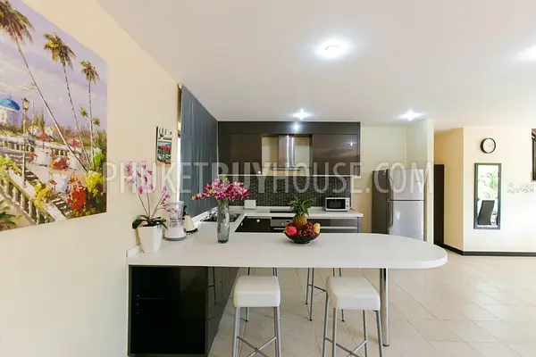 BAN5870: 3 Bedrooms Pool Villa in BangTao. Fotoğraf #3