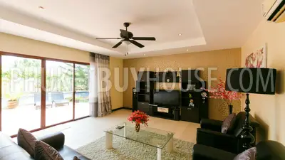 BAN5870: 3 Bedrooms Pool Villa in BangTao. Fotoğraf #4