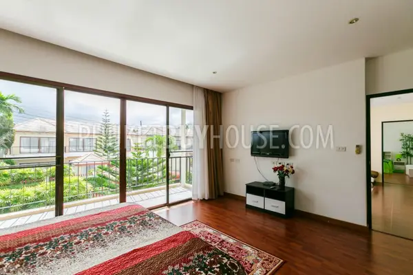 BAN5870: 3 Bedrooms Pool Villa in BangTao. Fotoğraf #24