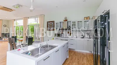 TAL5871: 3 Bedroom Villa with Tropical Garden in Talang. Photo #19