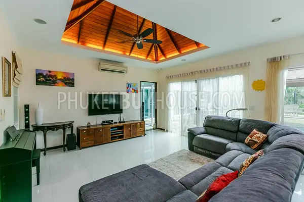 TAL5874: Modern House near the British School. Photo #15