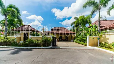 BAN5875: Elegant Villa with Pool in Bang Tao. Photo #5