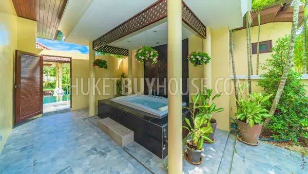 BAN5875: Elegant Villa with Pool in Bang Tao. Photo #34