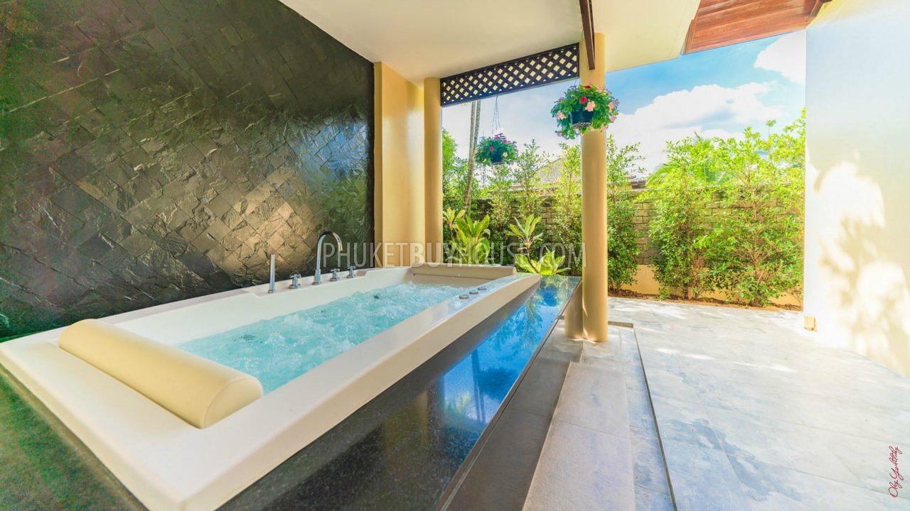 BAN5875: Elegant Villa with Pool in Bang Tao. Photo #35