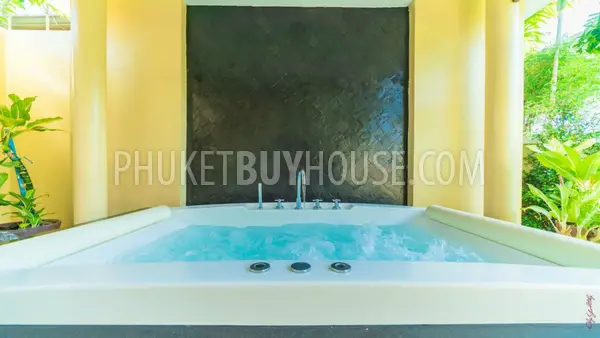 BAN5875: Elegant Villa with Pool in Bang Tao. Photo #36