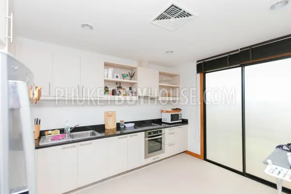 BAN5844: Beautiful 2 Bedroom TownHouse in BangTao. Fotoğraf #4