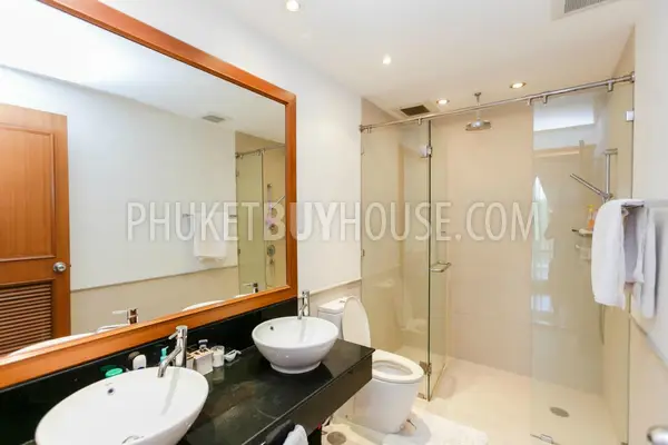 BAN5844: Beautiful 2 Bedroom TownHouse in BangTao. Fotoğraf #21