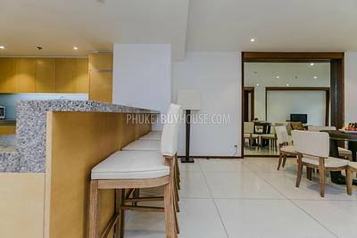 SUR5909: Spacious Apartment within in a walking to Surin Beach. Photo #11