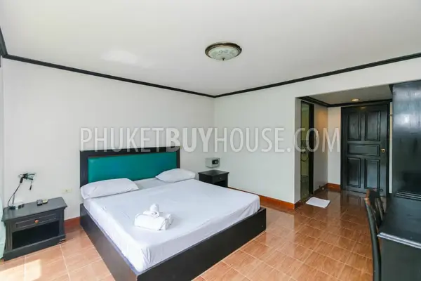 PAT5910: 3 Storey Hotel in Patong. Photo #1