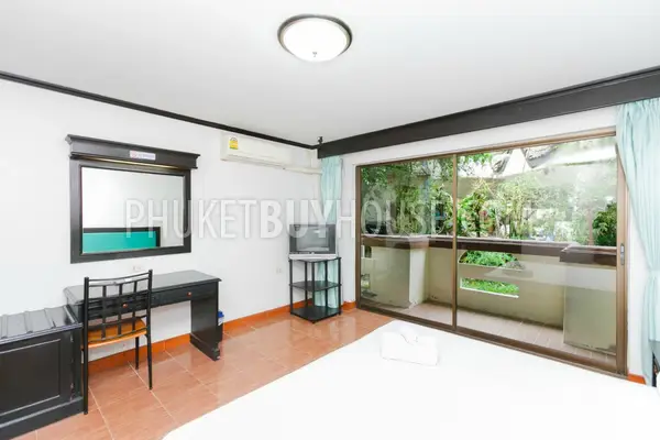 PAT5910: 3 Storey Hotel in Patong. Photo #10