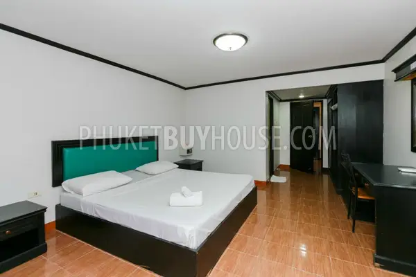 PAT5910: 3 Storey Hotel in Patong. Photo #11