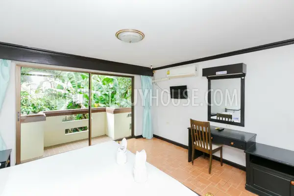 PAT5910: 3 Storey Hotel in Patong. Photo #15