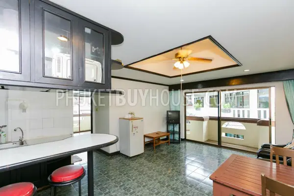 PAT5910: 3 Storey Hotel in Patong. Photo #24