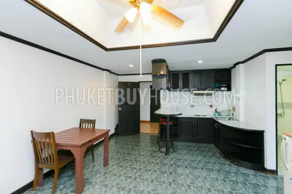 PAT5910: 3 Storey Hotel in Patong. Photo #26