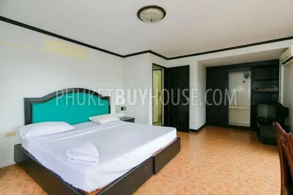 PAT5910: 3 Storey Hotel in Patong. Photo #30