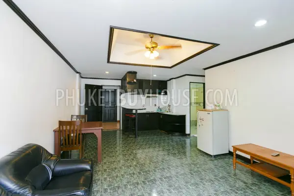 PAT5910: 3 Storey Hotel in Patong. Photo #32