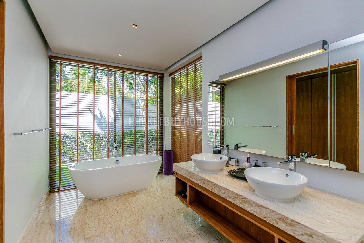BAN5915: Fantastic Villa with Private Pool in BangTao. Photo #29