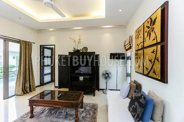 NAI5898: Lovely Villa with Private Pool at closed Complex in Nai Harn. Photo #8