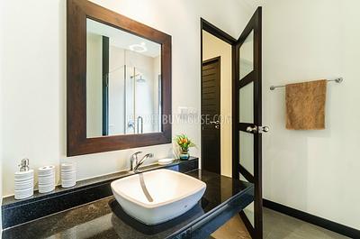 NAI5898: Lovely Villa with Private Pool at closed Complex in Nai Harn. Photo #63