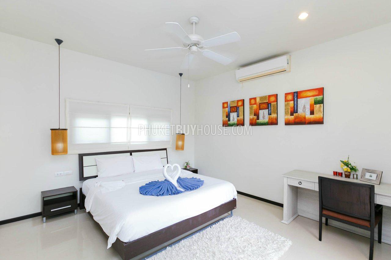 NAI5899: Fully furnished 3 Bedroom Villa with Tropical Garden in Nai Harn. Photo #9