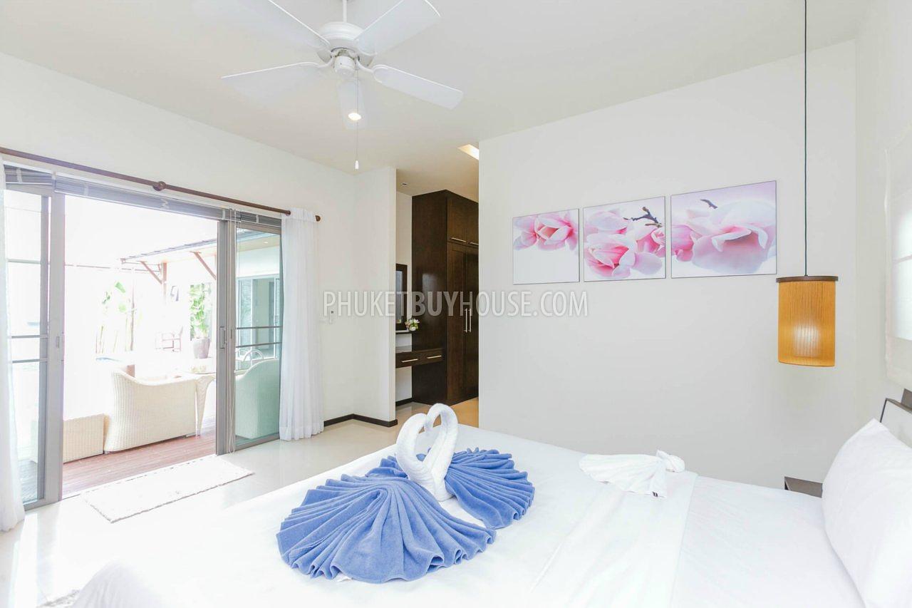 NAI5899: Fully furnished 3 Bedroom Villa with Tropical Garden in Nai Harn. Photo #11