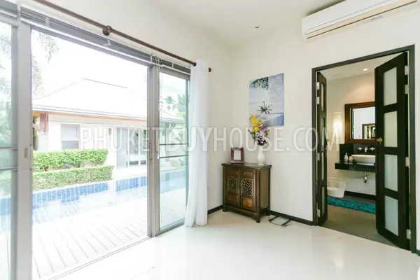 NAI5899: Fully furnished 3 Bedroom Villa with Tropical Garden in Nai Harn. Photo #24
