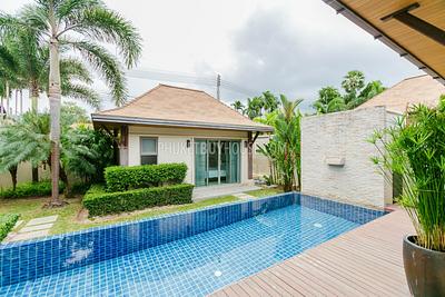 NAI5899: Fully furnished 3 Bedroom Villa with Tropical Garden in Nai Harn. Photo #25