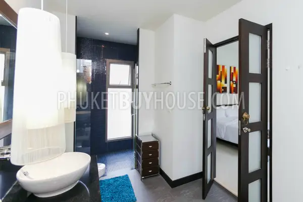 NAI5899: Fully furnished 3 Bedroom Villa with Tropical Garden in Nai Harn. Photo #28