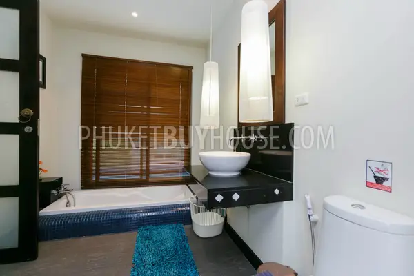 NAI5899: Fully furnished 3 Bedroom Villa with Tropical Garden in Nai Harn. Photo #29