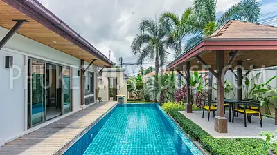 NAI5900: Charming 3 Bedroom Villa with a cozy Sala in Nai Harn. Fotoğraf #1