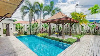 NAI5900: Charming 3 Bedroom Villa with a cozy Sala in Nai Harn. Fotoğraf #2