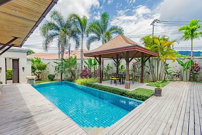 NAI5900: Charming 3 Bedroom Villa with a cozy Sala in Nai Harn. Photo #2