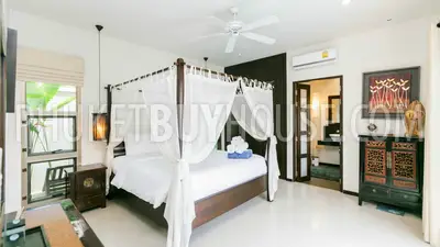 NAI5900: Charming 3 Bedroom Villa with a cozy Sala in Nai Harn. Fotoğraf #9