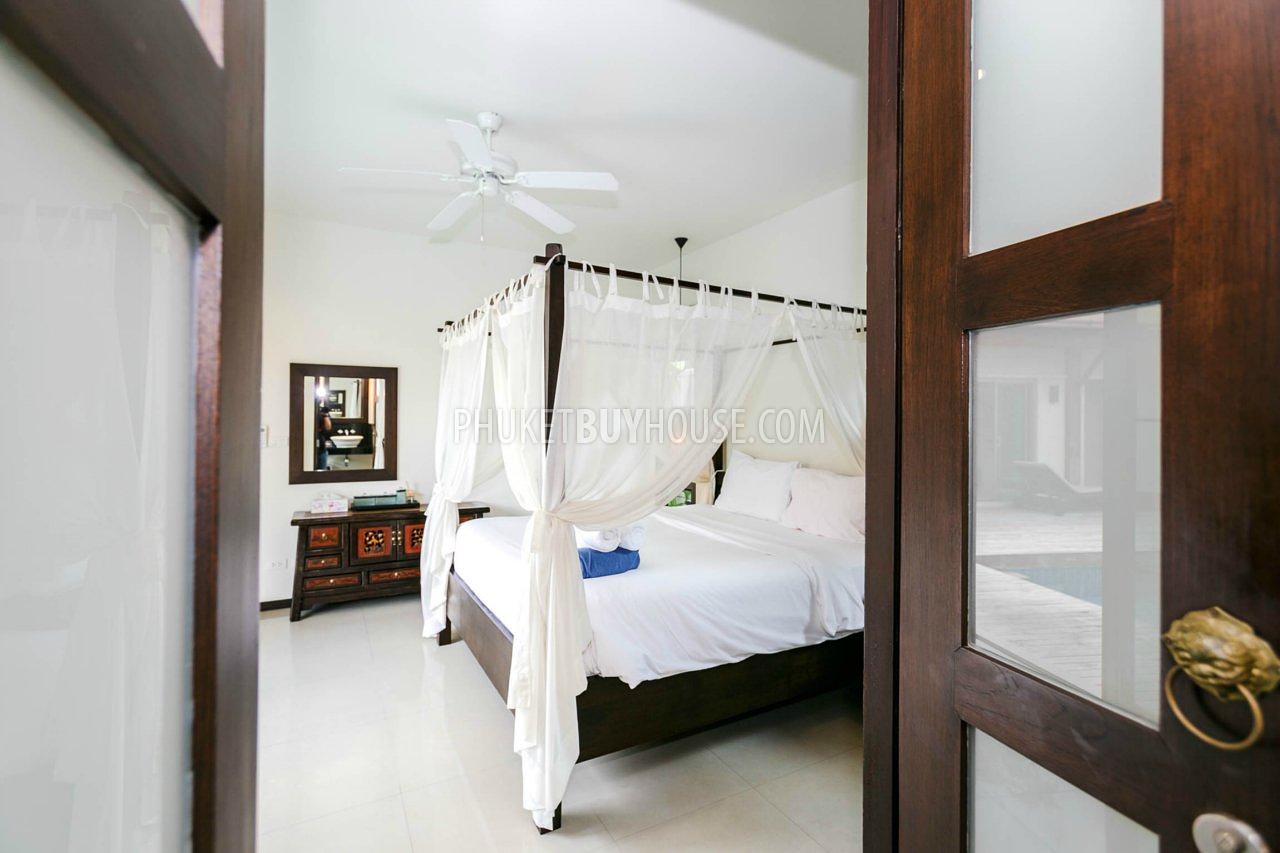 NAI5900: Charming 3 Bedroom Villa with a cozy Sala in Nai Harn. Photo #12