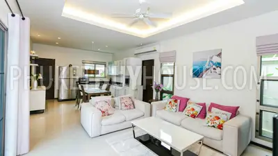 NAI5900: Charming 3 Bedroom Villa with a cozy Sala in Nai Harn. Fotoğraf #15