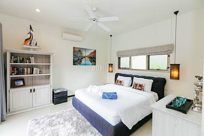 NAI5900: Charming 3 Bedroom Villa with a cozy Sala in Nai Harn. Photo #20