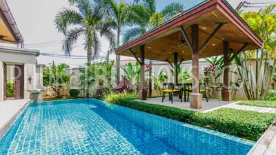 NAI5900: Charming 3 Bedroom Villa with a cozy Sala in Nai Harn. Fotoğraf #35