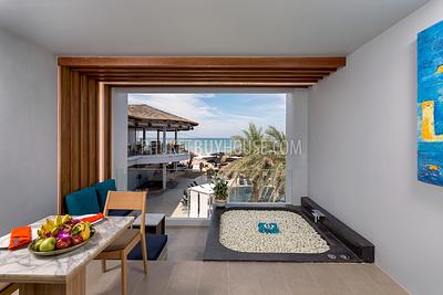 PAT5949: Beachfront Residence with direct Patong Beach access and only 50 m from Bangla Road. Photo #16